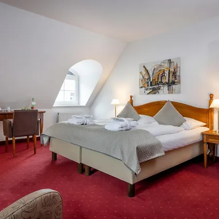 Am Mirabellplatz 4* Зальцбург