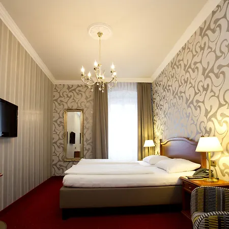 Am Mirabellplatz Отель 4*