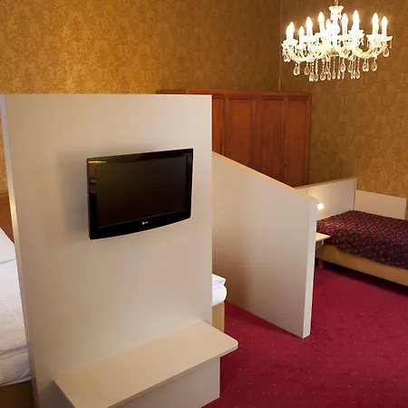 Отель Am Mirabellplatz