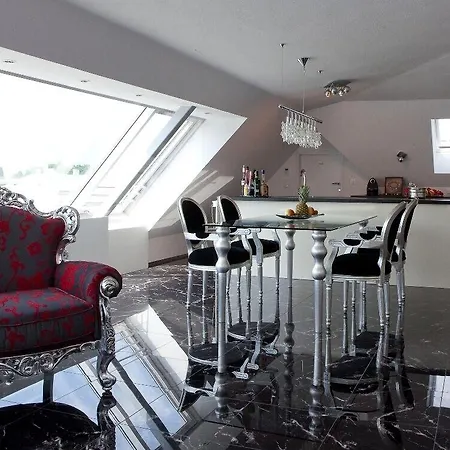 Am Mirabellplatz Solnohrad