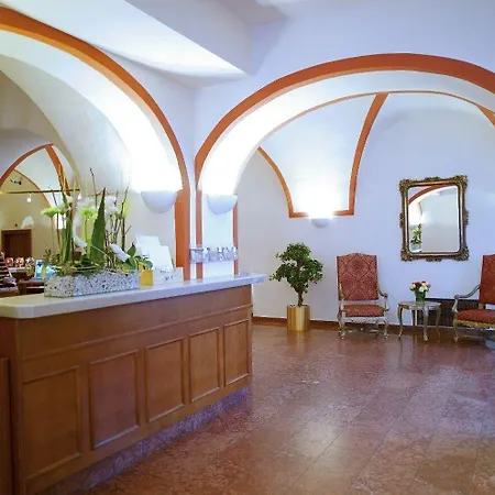 Am Mirabellplatz Hotel 4*