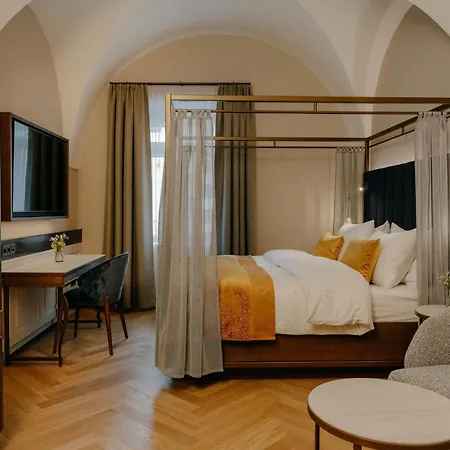 Imlauer Palais Mirabell Hotell 4*