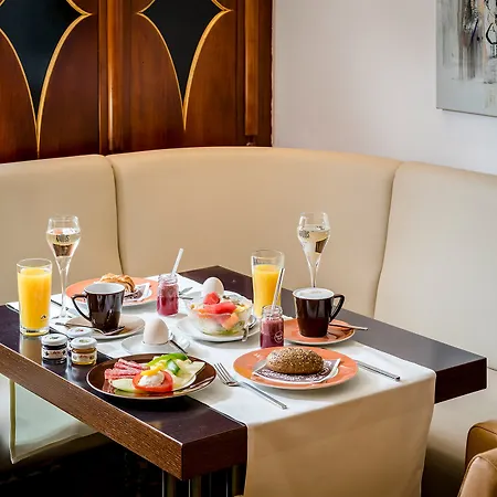 Hotel Am Mirabellplatz 4*