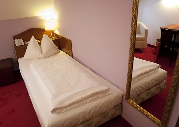 Imlauer Palais Mirabell - Am Mirabellplatz Hotel