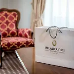 Imlauer Palais Mirabell - Am Mirabellplatz מלון