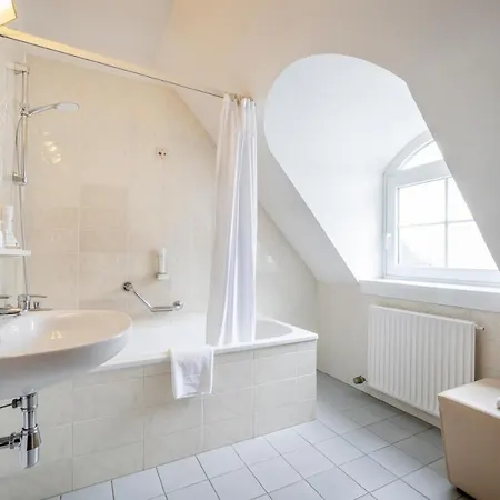 Hotel Am Mirabellplatz 4*